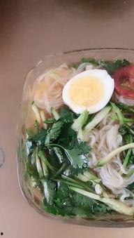 吃冷面吃角瓜的视频大全,视频大全带你领略地道风味